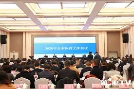 什么是牌九中的“夹棍”？解析这种特殊玩法中的高倍风险。（牌九里的夹棍是什么？详解这一特殊玩法的高倍风险）